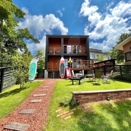山中湖貸別荘 BAROSSA HOUSE