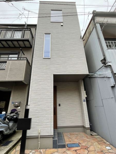 QiQi House Elegant 